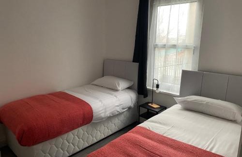 Belfast City Centre House | Twin Room - Botanic, Belfast