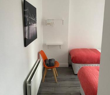 Belfast City Centre House | Twin Room - Botanic, Belfast