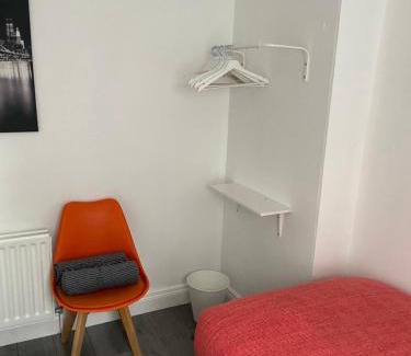 Belfast City Centre House | Twin Room - Botanic, Belfast