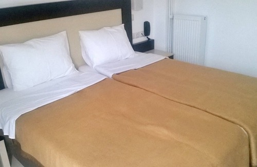 Kamena Vourla Hotel | TWIN ROOM IN A HOTEL 3Sterne