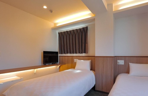 Shikitsuhigashi House | Twin room / Osaka Ōsaka