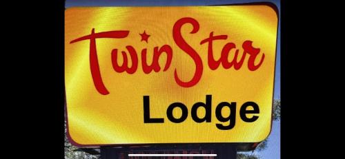 Biloxi Hotel | Twin Star Lodge