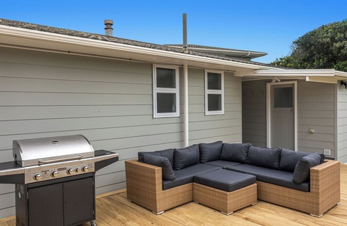 Ohope House | Twin Tide Retreat - Ohope Beach Holiday Home