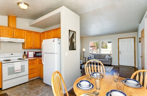 West Bench Apartment | Two Adjacent Apartments for Large Groups (3539)