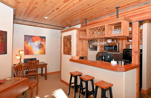 Big Sky Ski Chalet | Two Bed Apt in Large Private Home - great base to explore Yellowstone area