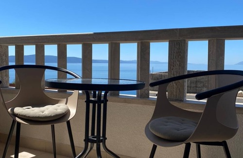 Drasnice Apartment | Two bedroom apartment near beach Drašnice, Makarska (A-22864-b)