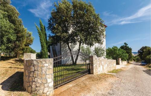Barbariga Apartment | Two-Bedroom Apartment In Betiga
