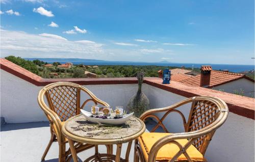 Peruski Apartment | Two-Bedroom Apartment In Peruski