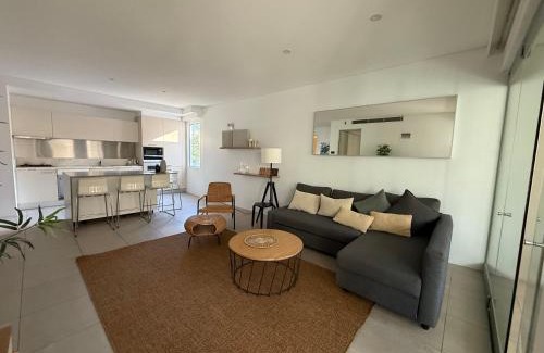 Surry Hills Apartment | Two Bedroom Apartment in Surry Hills