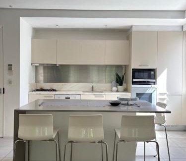 Surry Hills Apartment | Two Bedroom Apartment in Surry Hills