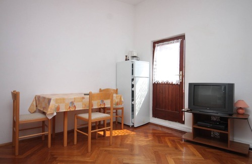 Zdrelac Apartment | Two bedroom apartment with terrace and sea view Ždrelac, Pašman (A-8046-b)