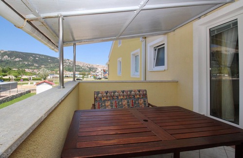 Baska Apartment | Two bedroom apartment with terrace and sea view Baška, Krk (A-18807-b)