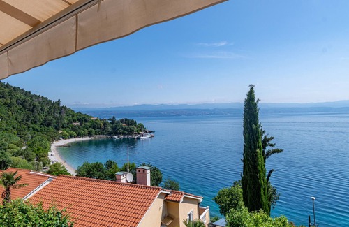 Medveja Apartment | Two bedroom apartment with terrace and sea view Medveja, Opatija (A-7720-b)