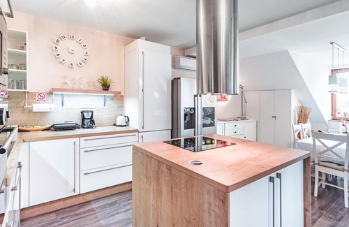 Zagreb Apartment | Two Bedroom Apartment with balcony