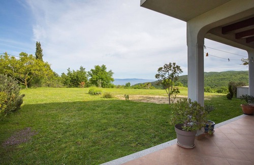 Rogocana Apartment | Two bedroom apartment with terrace and sea view Presika, Labin (A-11656-a)