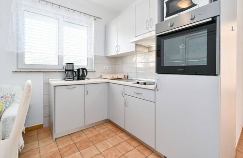 Rab Town Apartment | Two bedroom apartment with terrace and sea view Supetarska Draga - Donja, Rab (A-2013-a)