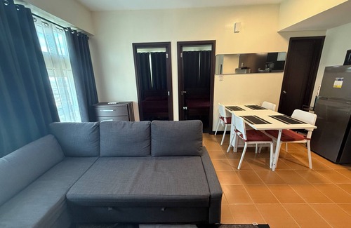 Bangkal Condo | Two Bedroom Condo in Makati- Good for 6!