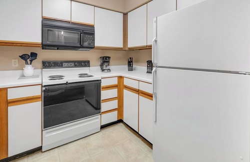 Gatlinburg Condo | two bedroom condo sleeps 6 persons