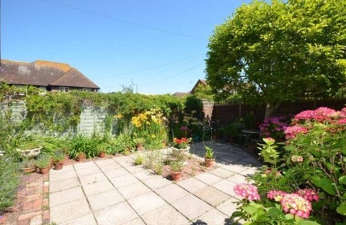 Rye Cottage | Two bedroom cottage in the heart of Rye with private parking.