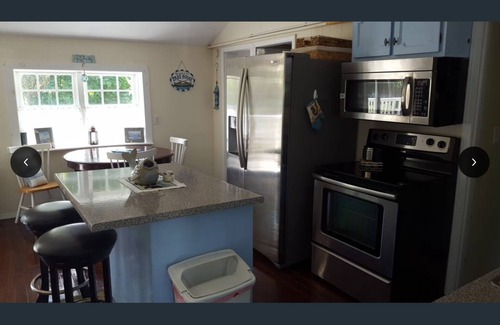 Wolcott House | Two bedroom cozy cottage, short walk to Lake Ontario, Chimney Bluffs