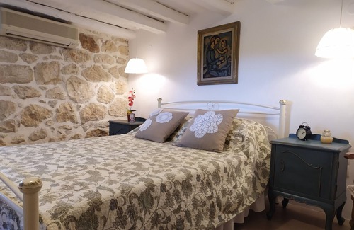 Kato Diminio House | Two bedroom Cozy Stonehouse