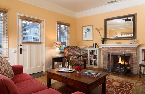 Oak Park Cottage | Two Bedroom Craftsman Cottage, near downtown Santa Barbara