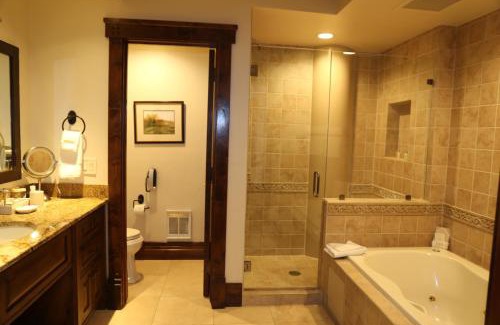 Deer Valley Apartment | Two Bedroom Junior Suite apartment hotel