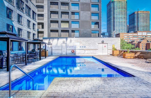 Ville-Marie Apartment | Two bedroom -Modern Furnished Apartment - Financial District & Old Port Montreal