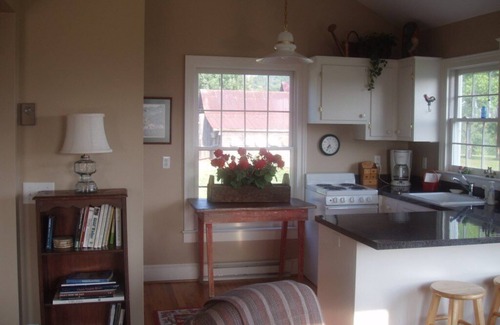 Ridge Cottage | Two Bedroom One Bath Cottage On 250 Acre Cattle Farm.