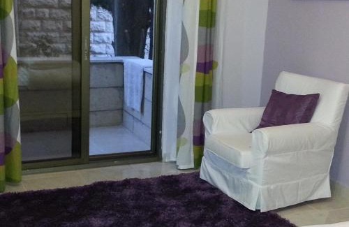Al Abdali Apartment | Two Bedroom Shmeisani Apartment