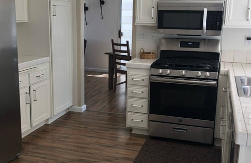 Tustin House | Two Bedroom single Family House in Tustin