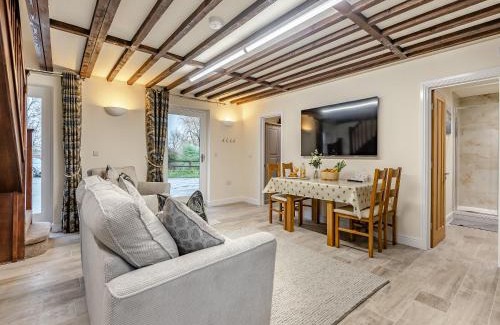 Wainfleet All Saints House | Two Chainbridge Barns