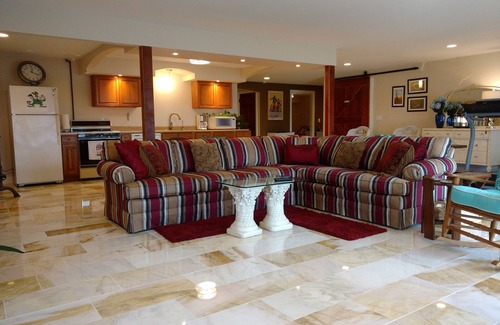 Osceola House | Two free ND home football tickets with your Waterfront Luxury Accommodations; same game day as yo.