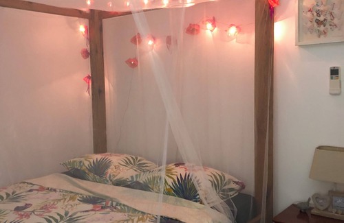 Grand-Bourg Bed & Breakfast | Two independent air-conditioned guest rooms Relaxation area with Jacuzzi and swimming pool