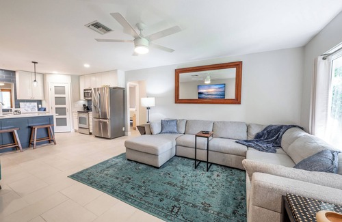 Willoughby Acres House | Two Master Suites, Fully Stocked Home w/Heated Pool & Spa Close to Everything