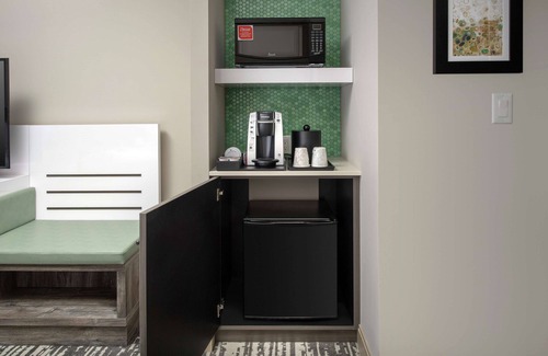 Brickell Hotel | Two Relaxing Units Near Brickell City Centre with Pool!