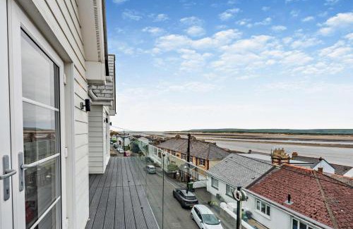 Appledore House | Two Rivers - Appledore