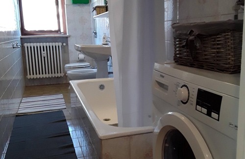 Riva Apartment | Two-room apartment Biella comfortable center 3 floor with lift