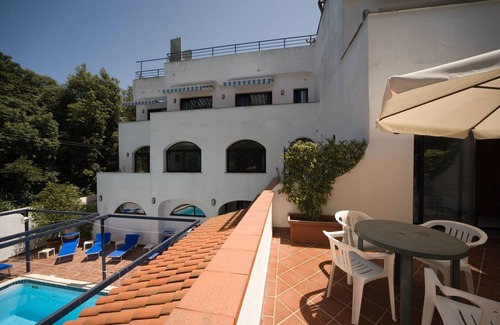 Ischia Porto Apartment | Two-room apartment for 4 people in Residence in the center of Ischia Porto