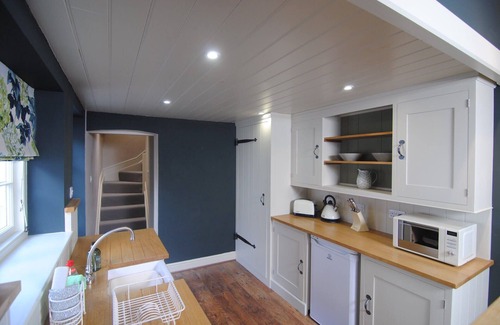 New Forest District Cottage | Two storey cottage in the heart of Lymington.