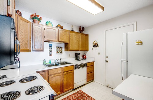 McCall House | Two-story home with high-speed WiFi and wood stove in great location