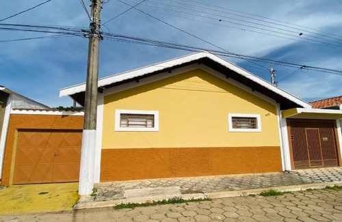 Sao Bento do Sapucai Apartment | Two suites just 100 meters from the central square and 20 km from Pedra do Baú.