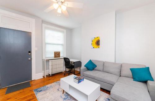 Lawrenceville House | TWO town homes! 6 Bedrooms, 2 King beds, Walk to Eats
