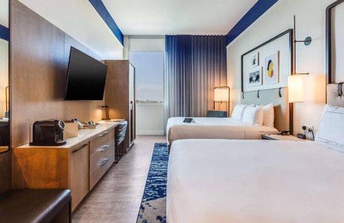 Ojus Hotel | Two Units | Modern Stays | Outdoor Pool | Near Aventura Mall