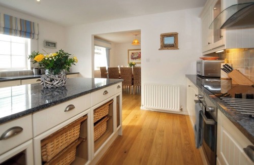 Abersoch Cottage | TY COED, pet friendly, country holiday cottage in Abersoch
