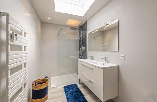 Sibiril House | Ty Gard Thalvis