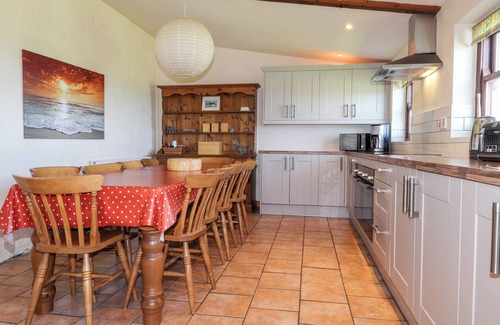 Newport Cottage | Ty Gwartheg