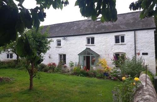 Brecon House | Ty Gwyn Farmhouse