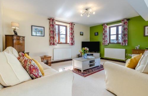 Llangorse House | Ty Mawr Coach House