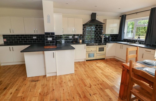 Haverfordwest Cottage | Ty Mawr